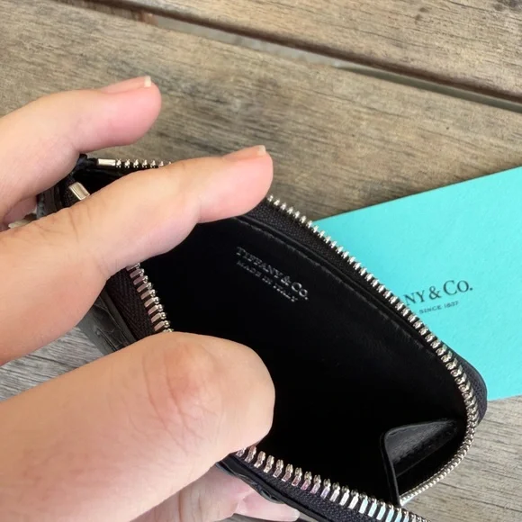 Tiffany & Co. Black Textured Card Holder - Picture 6 of 6